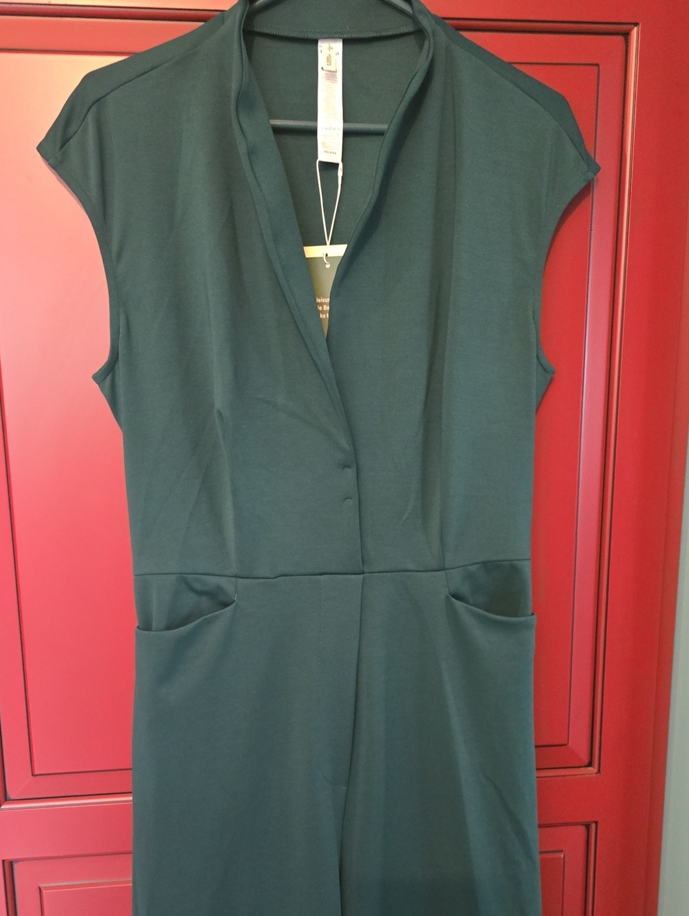 Sleeveless Green V-Neck Jumpsuit with Pockets